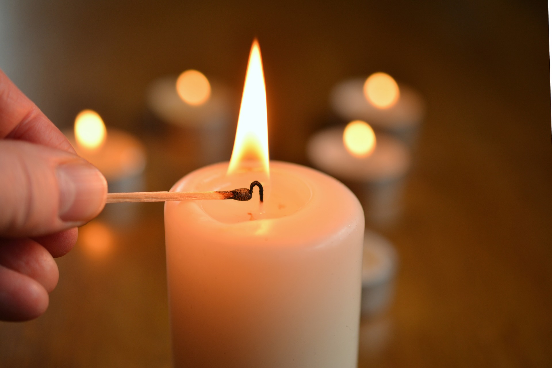 Eine Kerze Für Den Kleinen Federico – Weltweite Lichterwelle Für Verstorbene Kinder